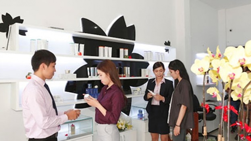 Vietnamese cosmetics less favored as foreign products dominate market