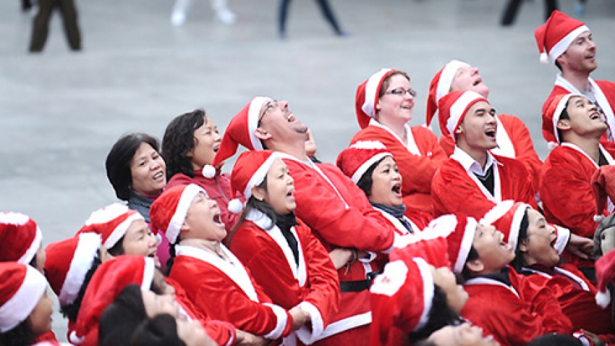 Christmas trees, reindeer and Santa Claus in Vietnam