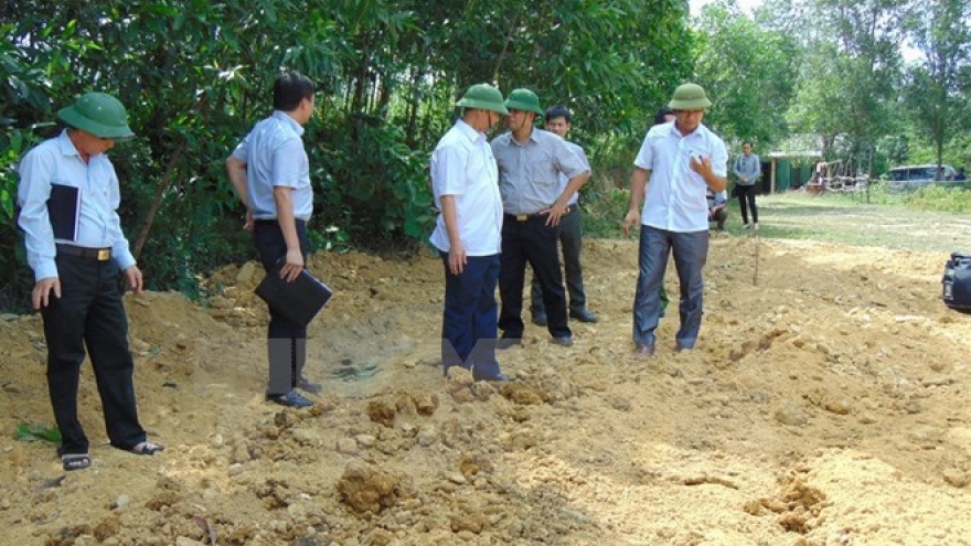 Formosa found burying waste at another landfill in Ha Tinh