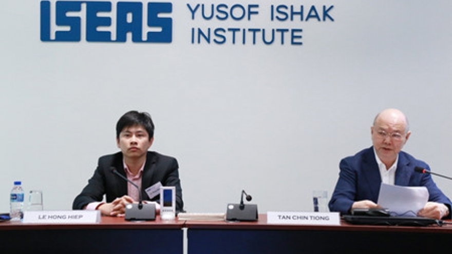 Vietnam Forum 2016 reviews national renovation process