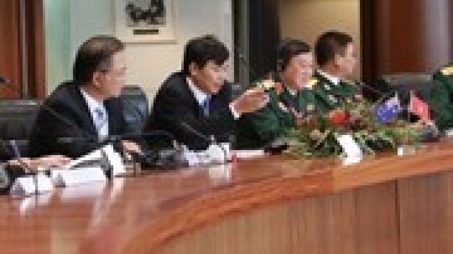 Vietnam attends 6th Fullerton Forum in Singapore