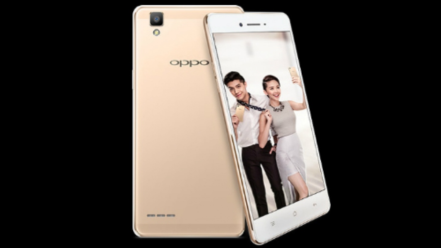 FPT Trading imports OPPO F1 from Singapore