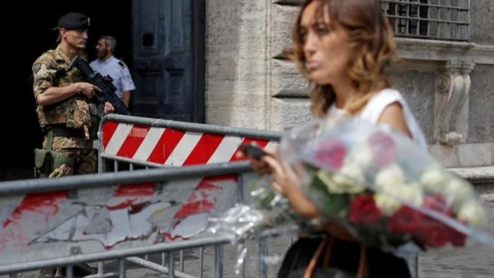 World unites in horror at Nice carnage, backs France