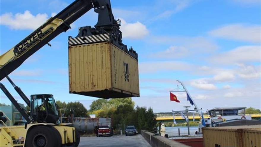 France-Vietnam waterway shipping route inaugurated