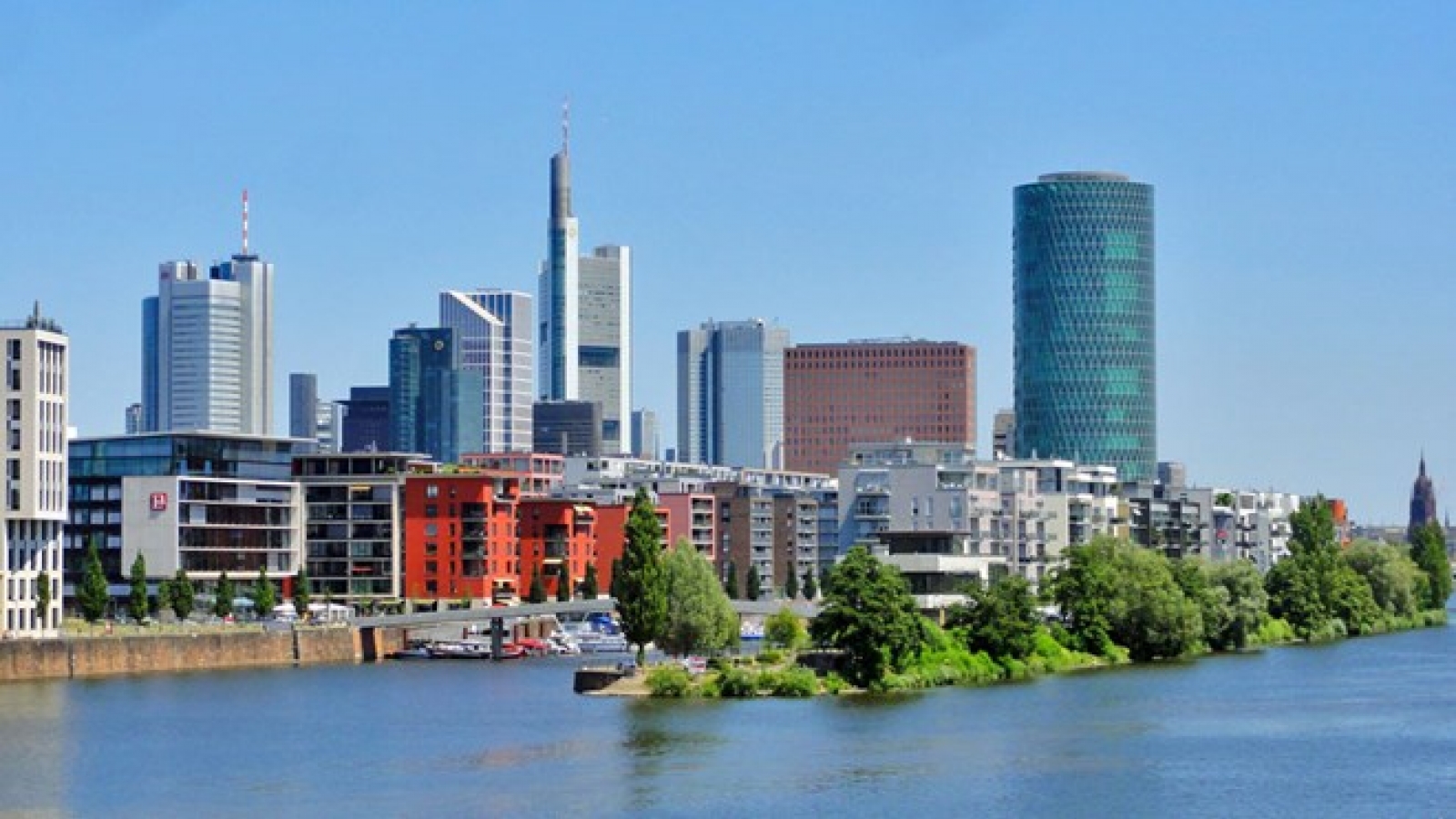 Vietnam promotes trade, investment in Germany