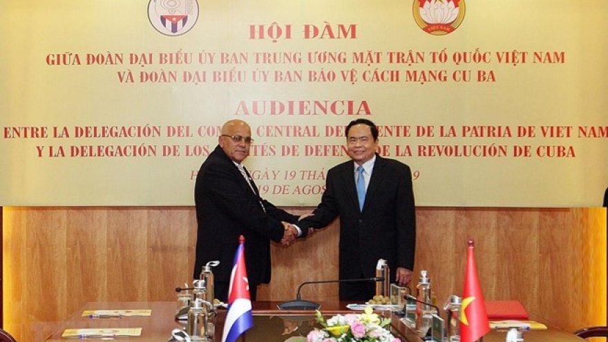 Front leader: Vietnam ready to share reform experience with Cuba