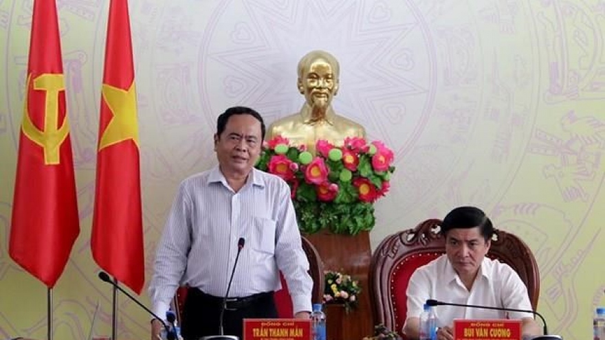Front leader visits flood victims in Dak Lak province