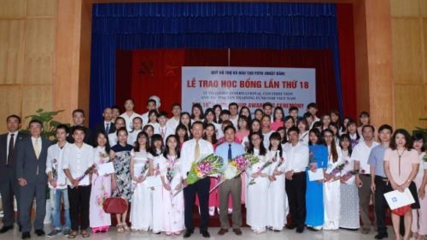 Fuyo scholarships awarded to 80 outstanding students