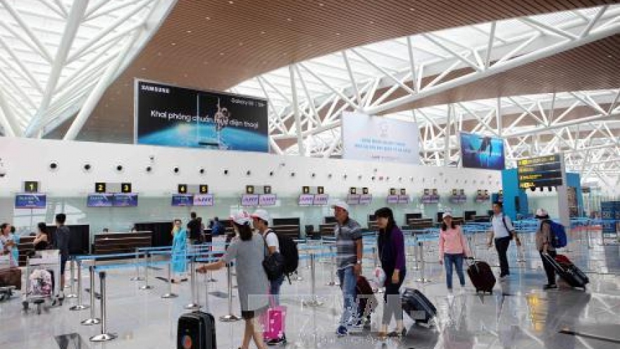 Vietnam Airlines opens new terminal at Danang Airport