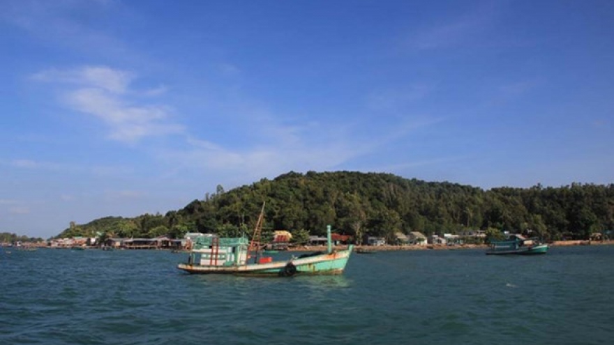 Sovereignty marker – pride of residents in Pirate Islands