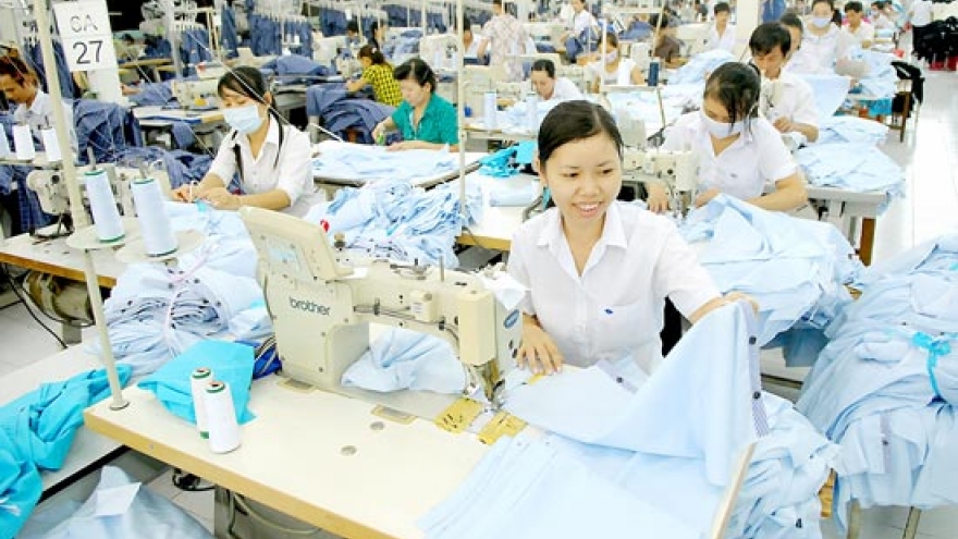 Indian firms eye investment in garment-textile machinery