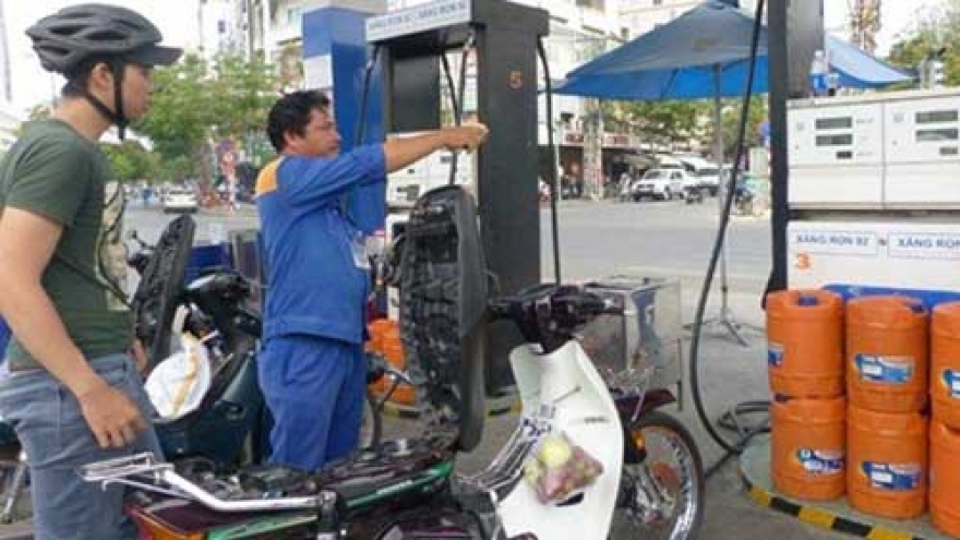 Gasoline prices rise by VND1,200