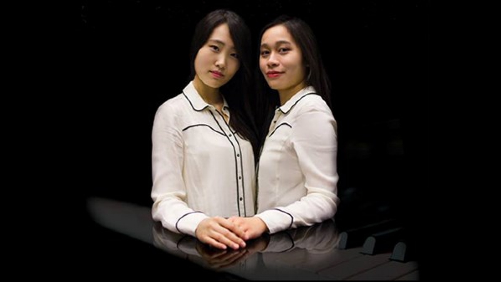 Vietnam-Korea piano duo take stage in Hanoi, HCM City