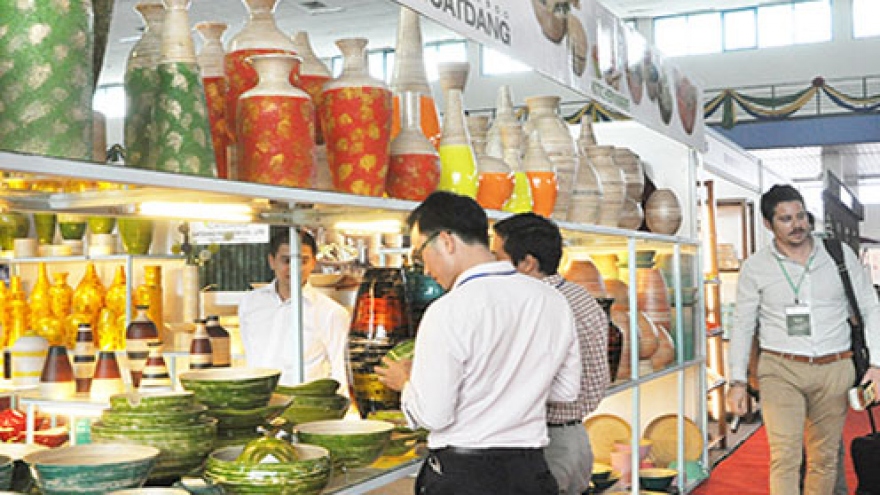 Thousands attend Hanoi Int’l Gift Show opening day