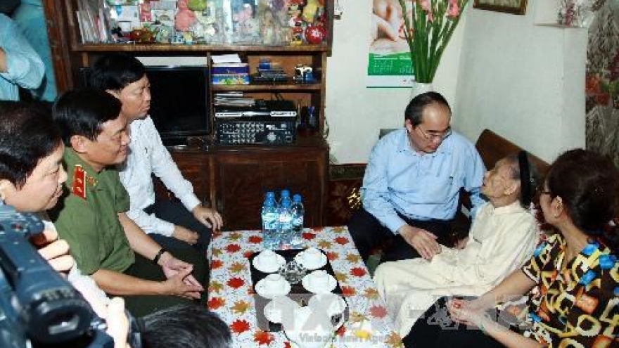 More gifts to policy beneficiaries ahead of war invalids’ day