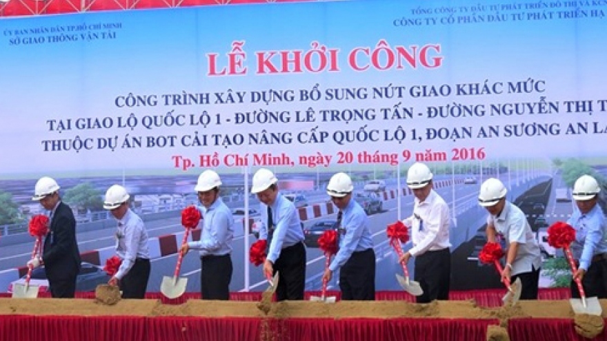 Go May Overpass to ease traffic in HCM City