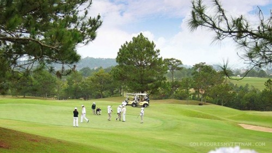 
        RoK golfer wins first women’s golf tournament in Vietnam
                              