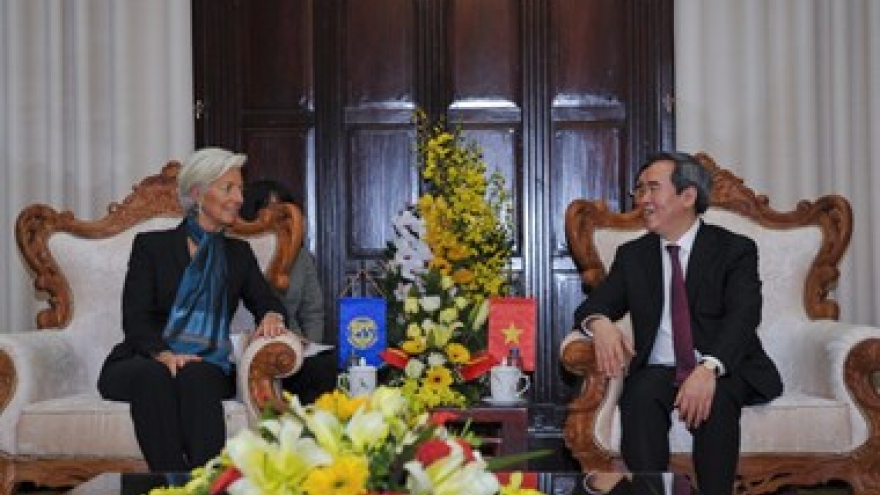 Central bank governor meets with IMF leader