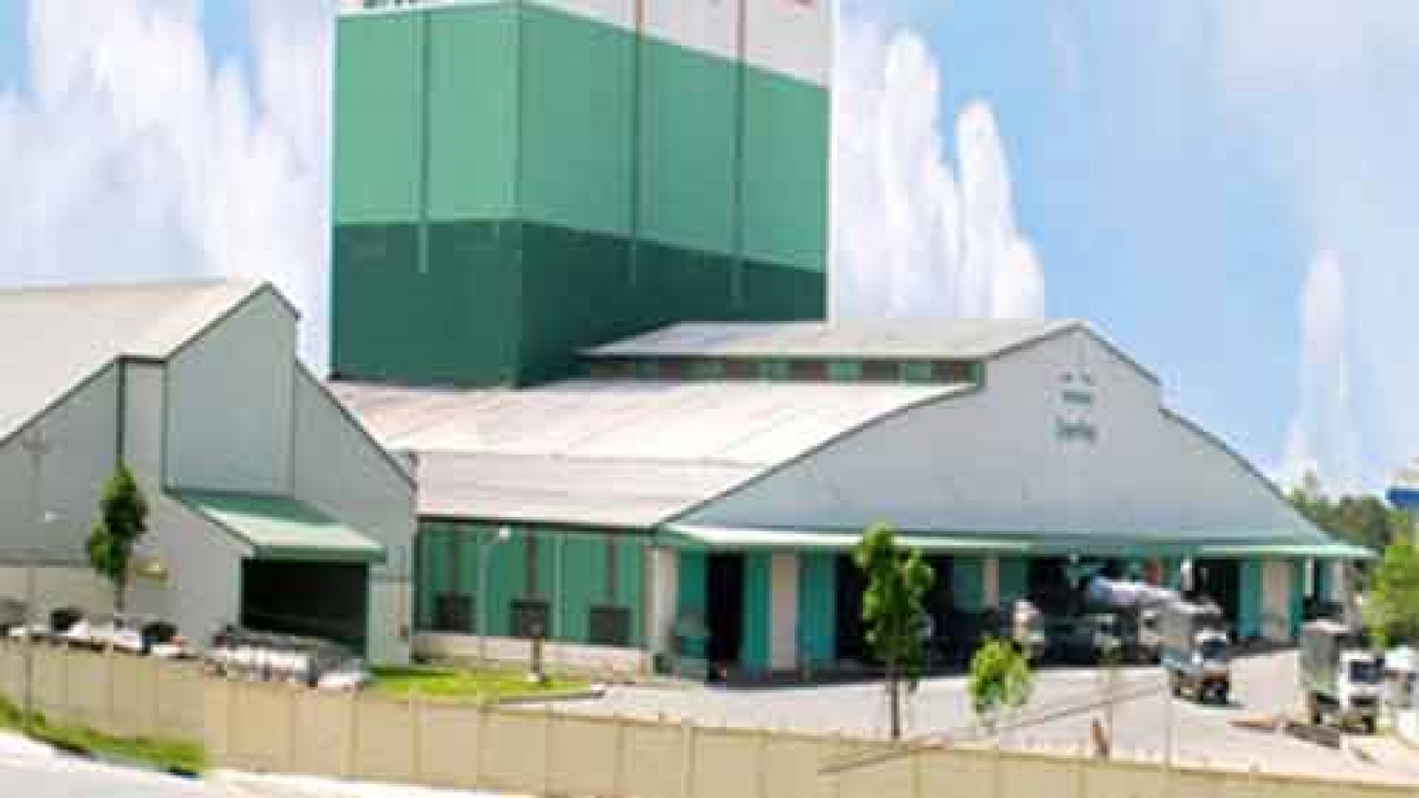 GreenFeed Vietnam inaugurates animal-feed factory in Ha Nam