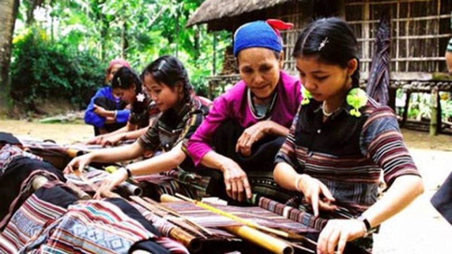 H’re ethnic group’s community organization