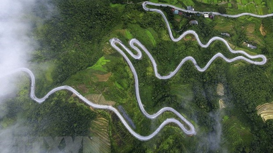Vietnam named among nine top countries for bike tours