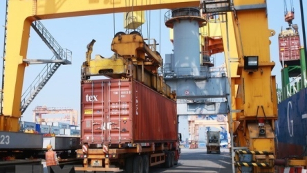Seaport logistics sector to play bigger role in Hai Phong’s economy