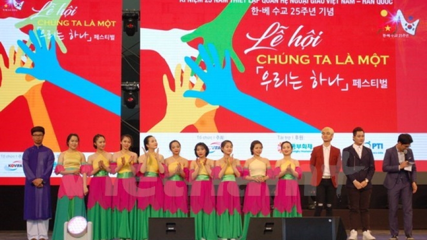 Festival celebrating VN-RoK relations held in Gyeonggi