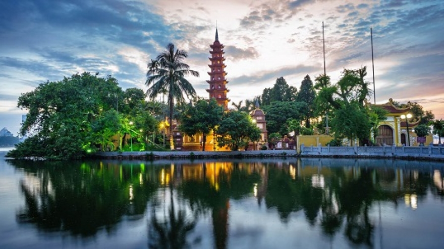 Vietnam among summer travel destinations to stretch US dollar