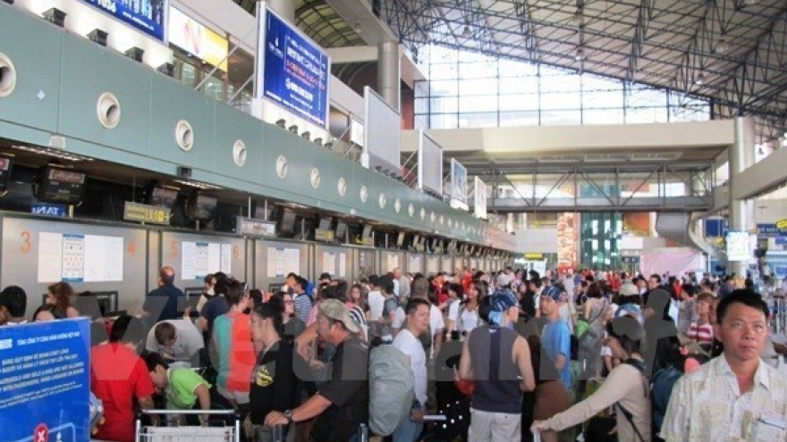 Hanoi records four million international arrivals in 2016