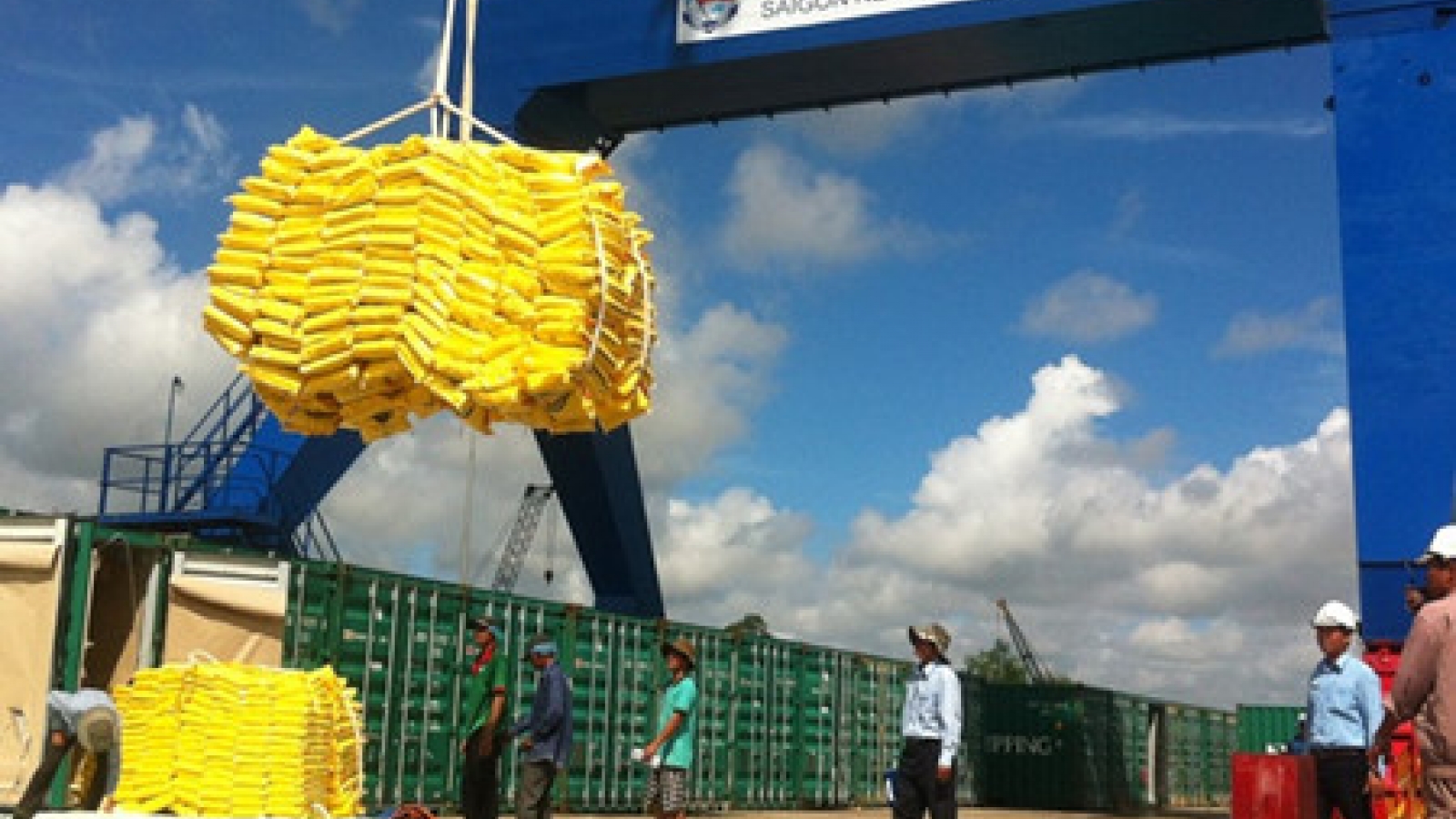 Mekong Delta asked to expand investment in logistics