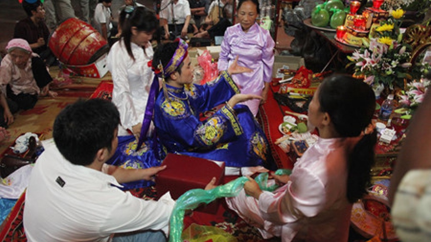 Vietnam’s mother goddess worship, a world intangible heritage