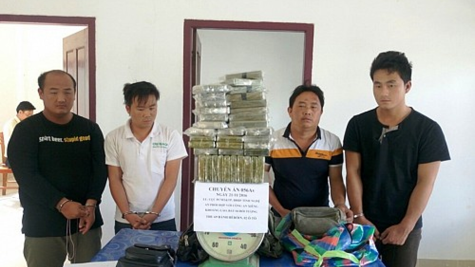 4 Thai, Laotian suspects caught smuggling 69 heroin cakes