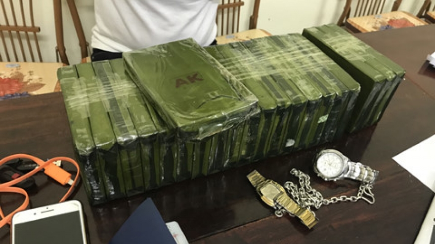 2 police injured in Dien Bien drugs ring bust