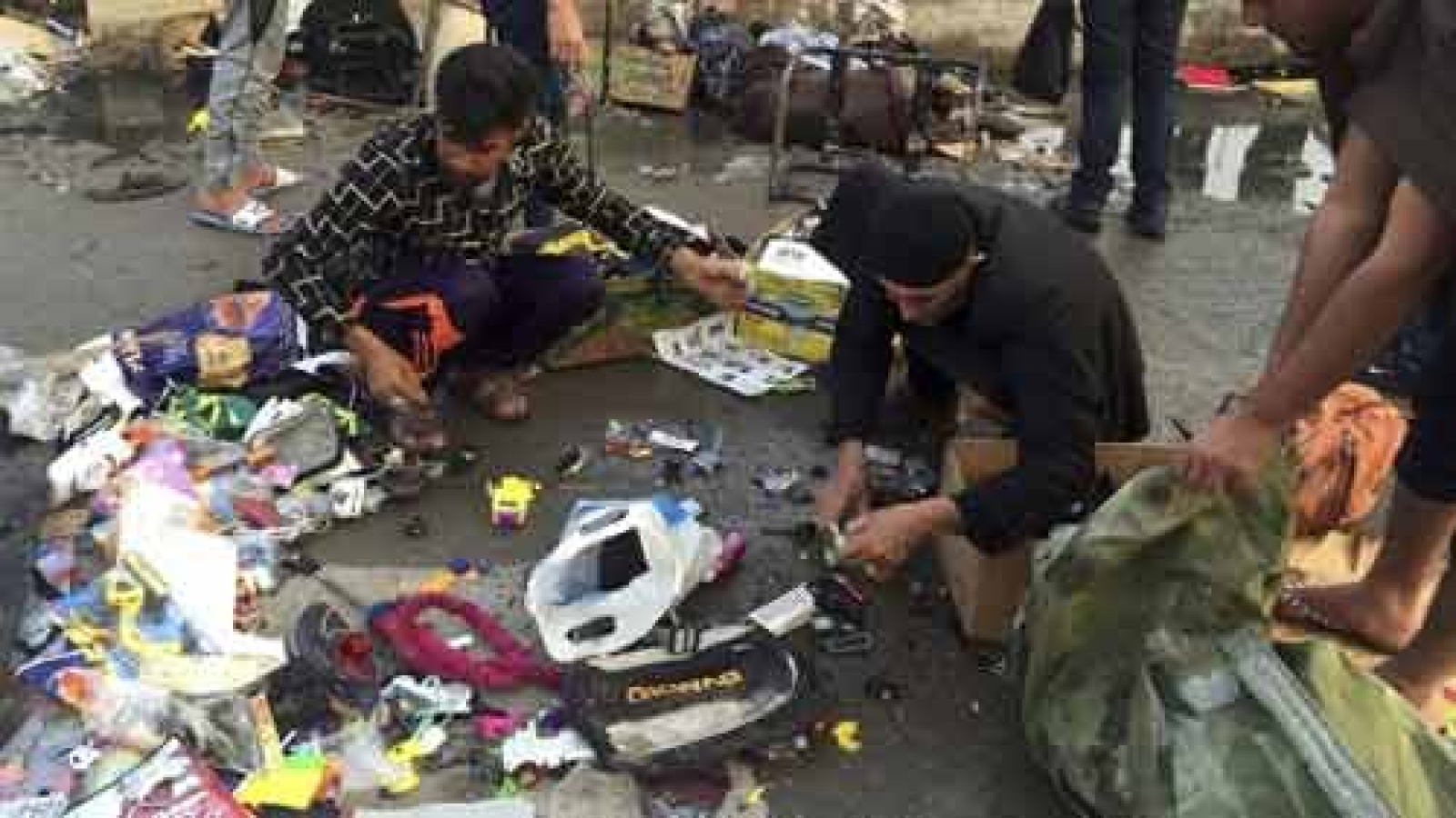 Suicide bombings kill 40 in eastern Iraq, eight west of Baghdad