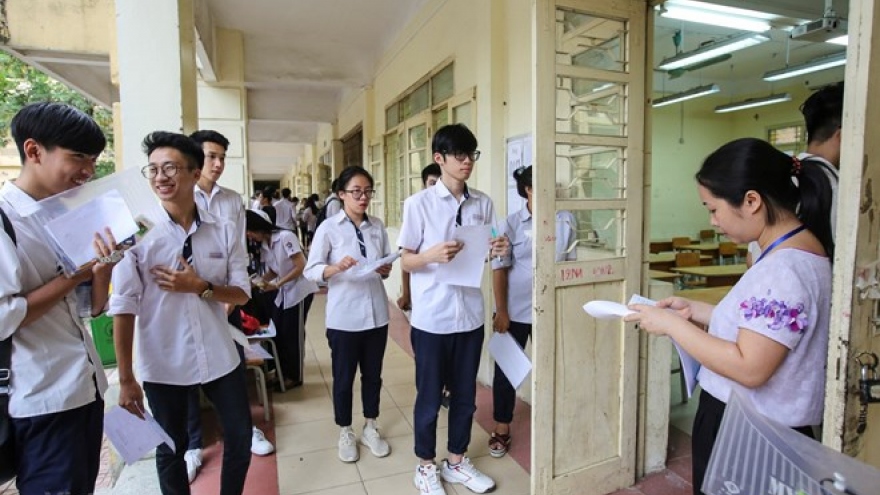 Nearly one million students begin national high school exam