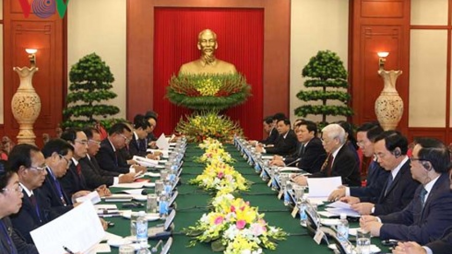 Vietnam, Laos affirm strategic importance of all-around cooperation