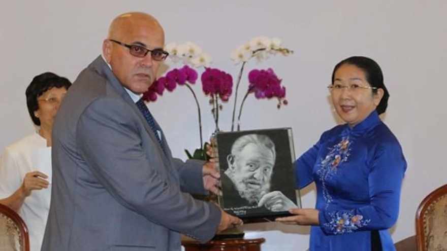 HMC City official receives Cuban guest