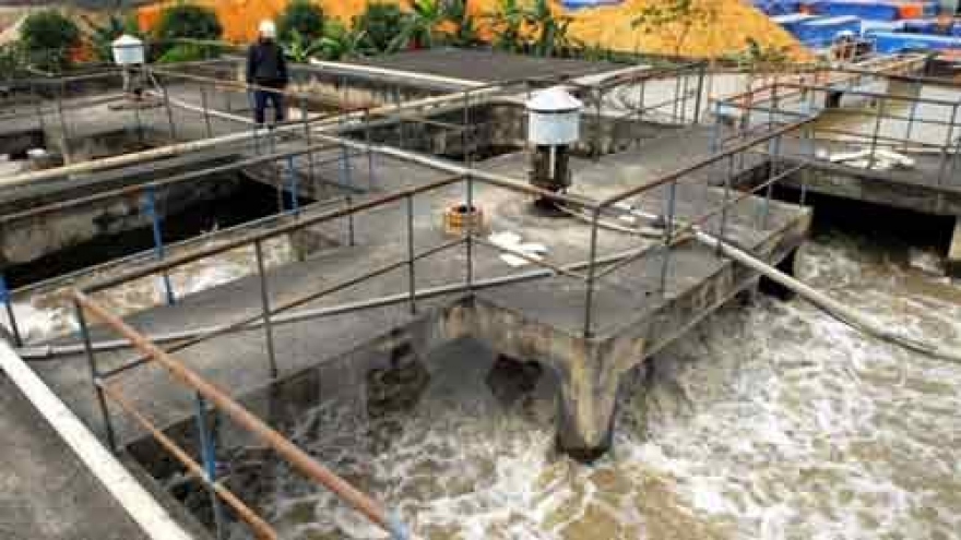 Hoa Binh speeds up drainage, sewage treatment system