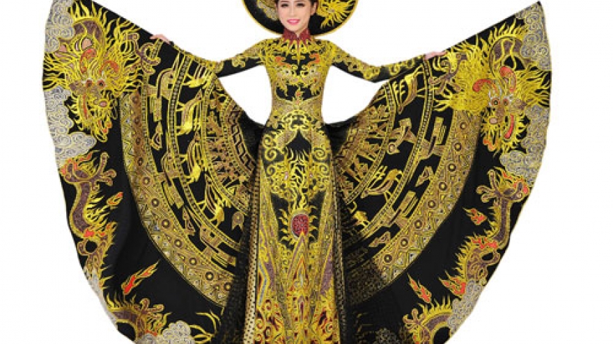 Thuy Duong stuns in Miss Heritage national costume segment