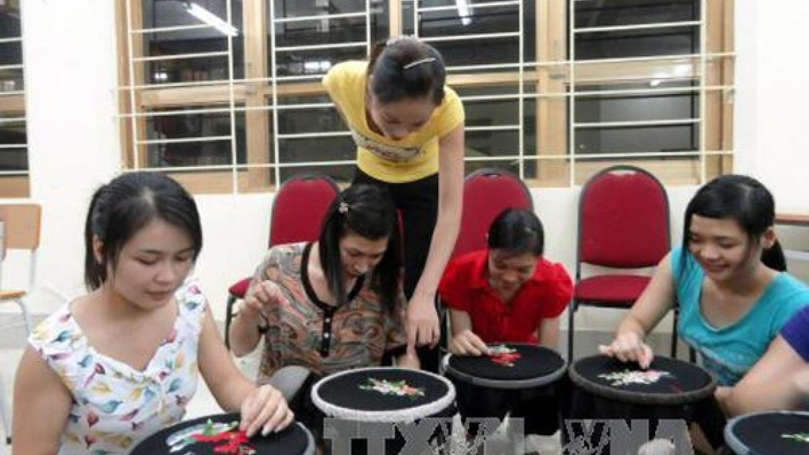 Only 4.9 percent of workers spend unemployment benefits on vocational course