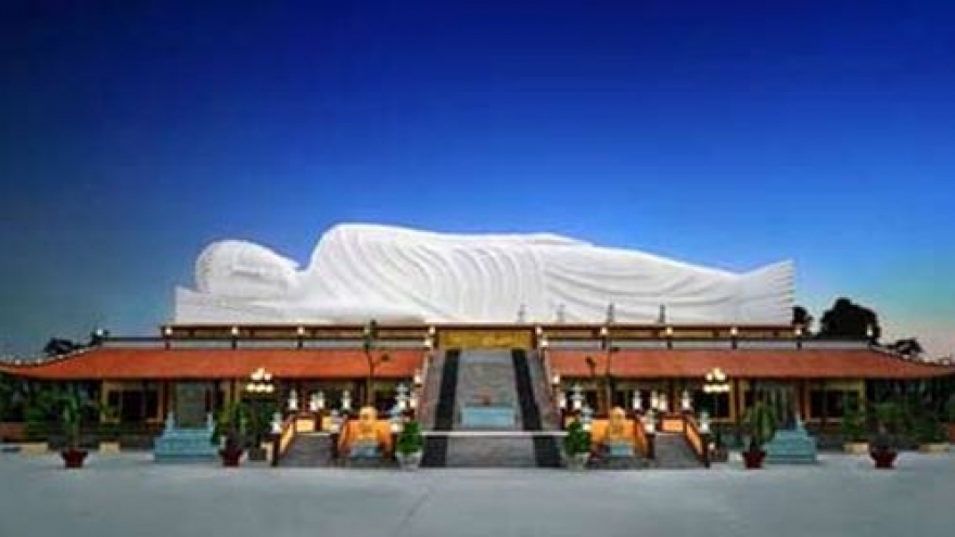 Certificate granted to Hoi Khanh pagoda Buddha statue