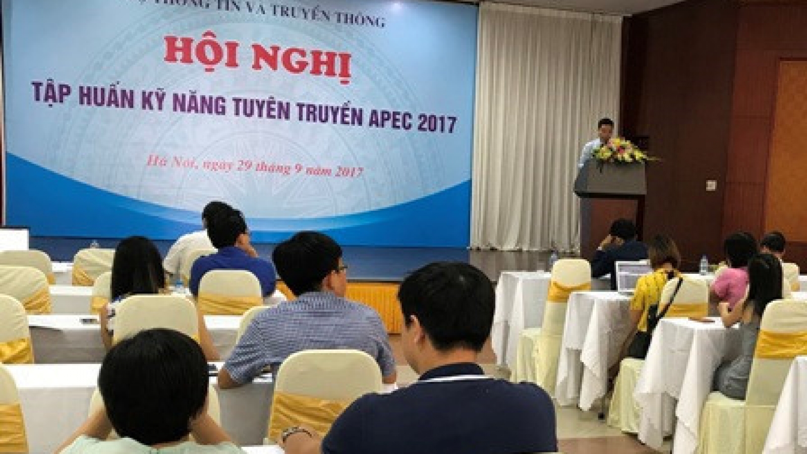 Training course for journalists reporting APEC 2017