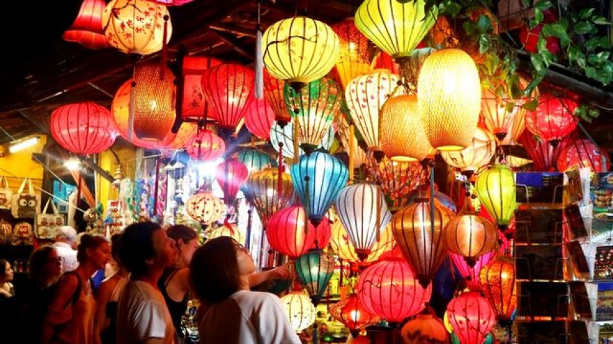 Diverse programs on offer for tourists in Hoi An during ‘Nguyen Tieu’ festival