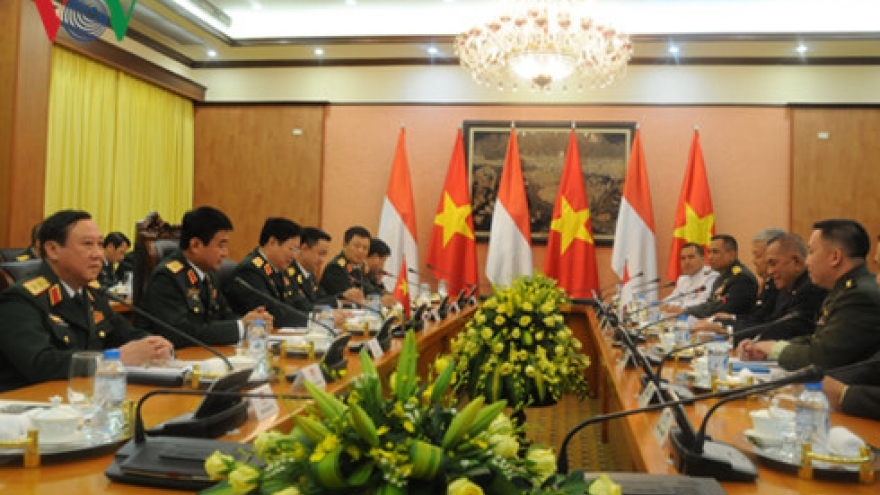 Indonesian defence minister visits Vietnam