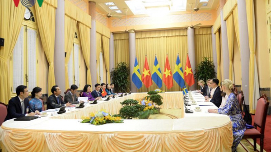 Vietnam, Sweden full of determination to further foster bilateral ties