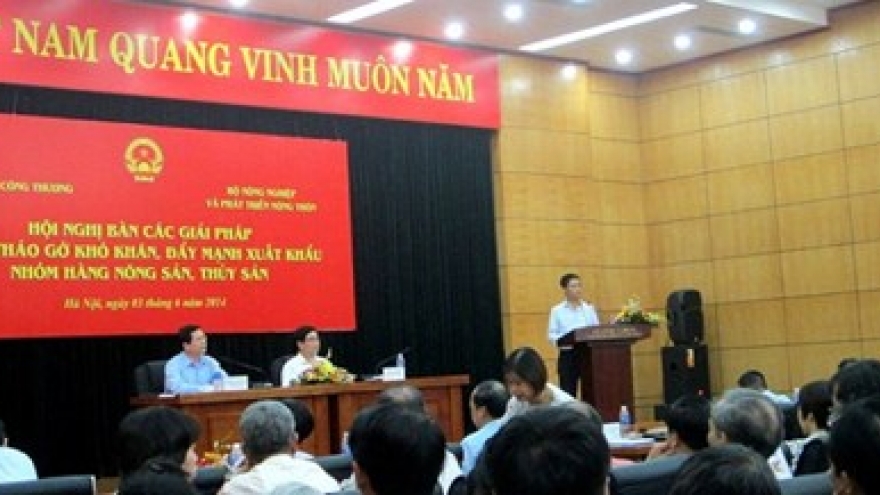 Businesses urged to expand markets overseas