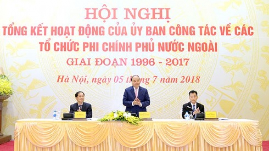 PM Phuc applauds foreign NGOs' contributions to national development