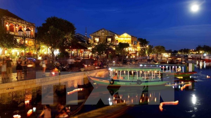 Quang Nam: Hoi An begins solar electricity-fueled lighting project