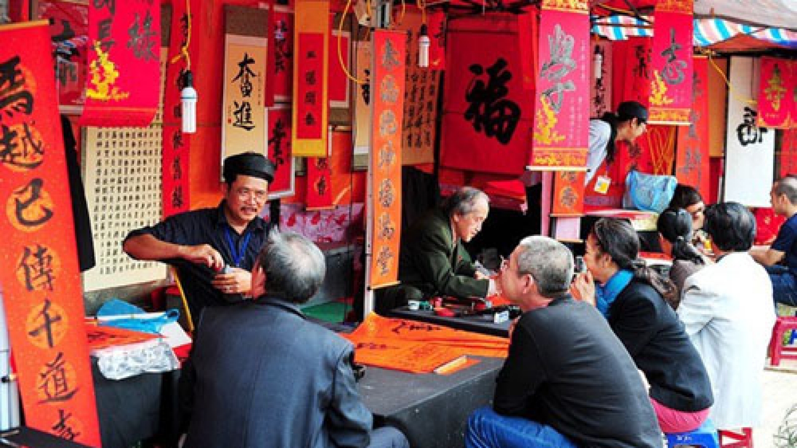 Tet event celebrates Vietnam's ancient folk paintings