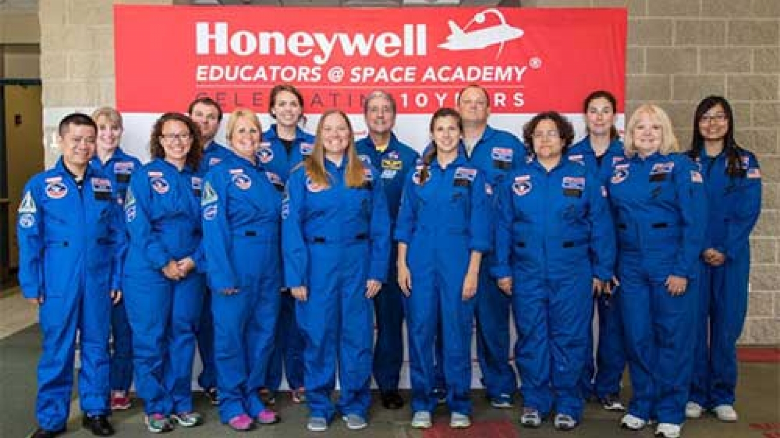 One Vietnamese teacher to join 2015 Honeywell Educators @ Space Academy